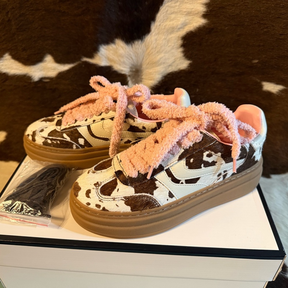 Steve Madden Brown and Pink Athletic Shoes